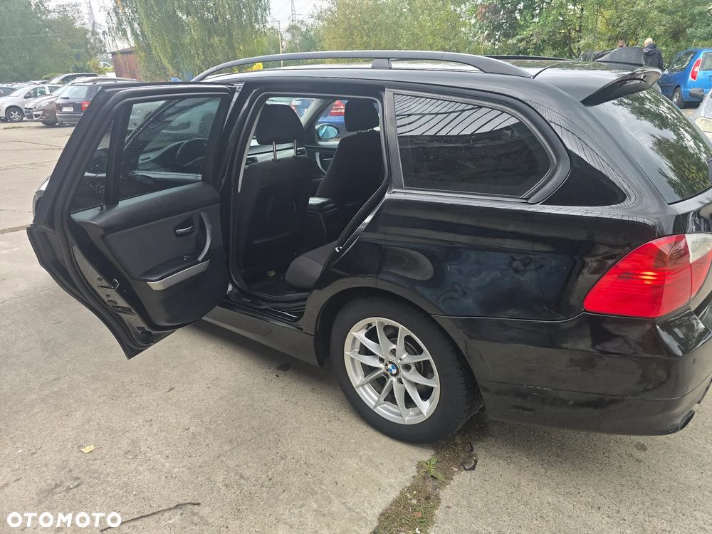 BMW Seria 3 318d - 13