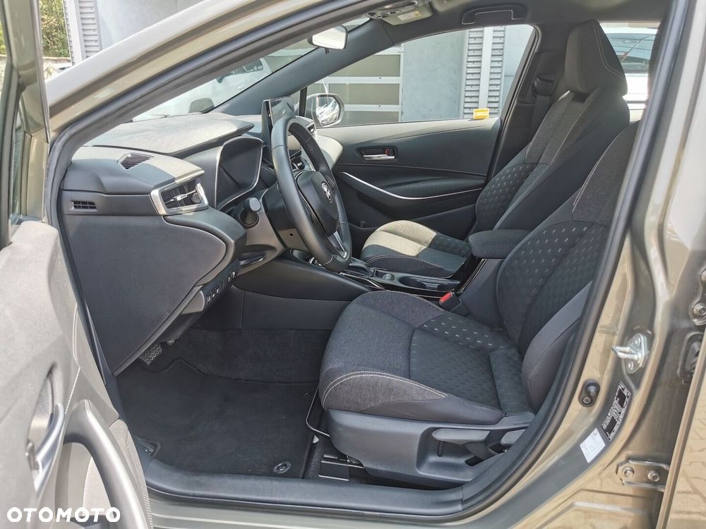 Toyota Corolla 1.8 Hybrid Comfort - 12