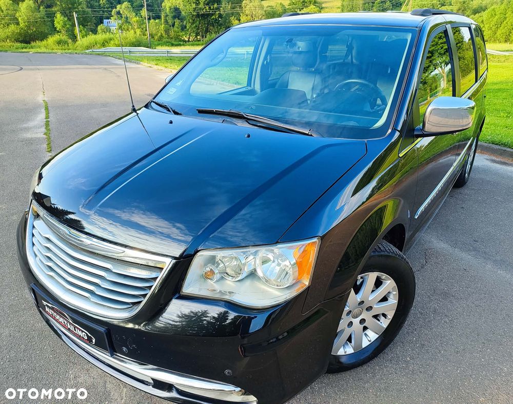 Chrysler Town & Country 3.6 Limited - 6