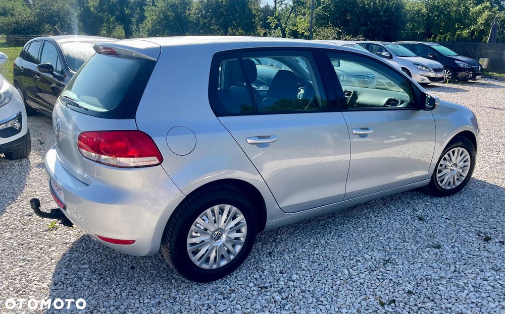 Volkswagen Golf - 25