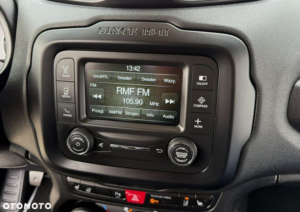 Jeep Renegade 1.4 MultiAir Limited FWD S&S - 27