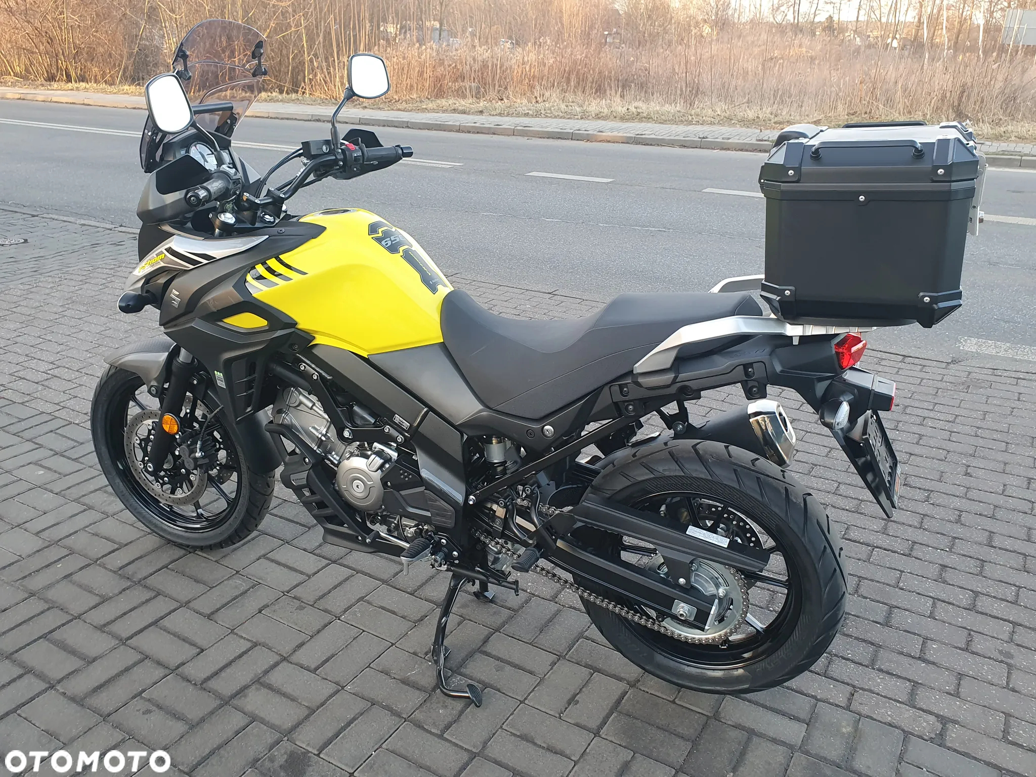 Suzuki V-STROM - 7