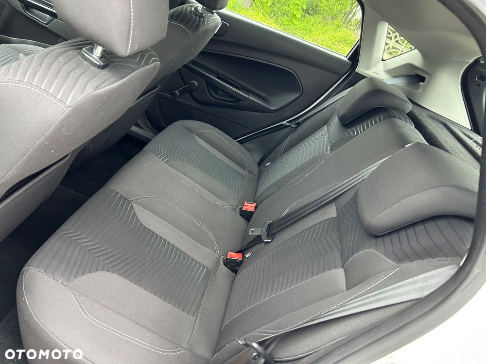 Ford Fiesta - 11