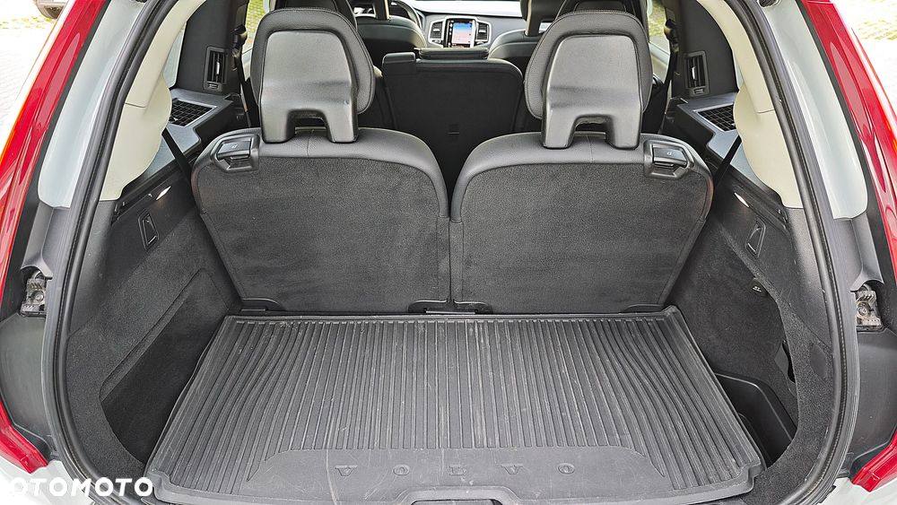 Volvo XC 90 - 39