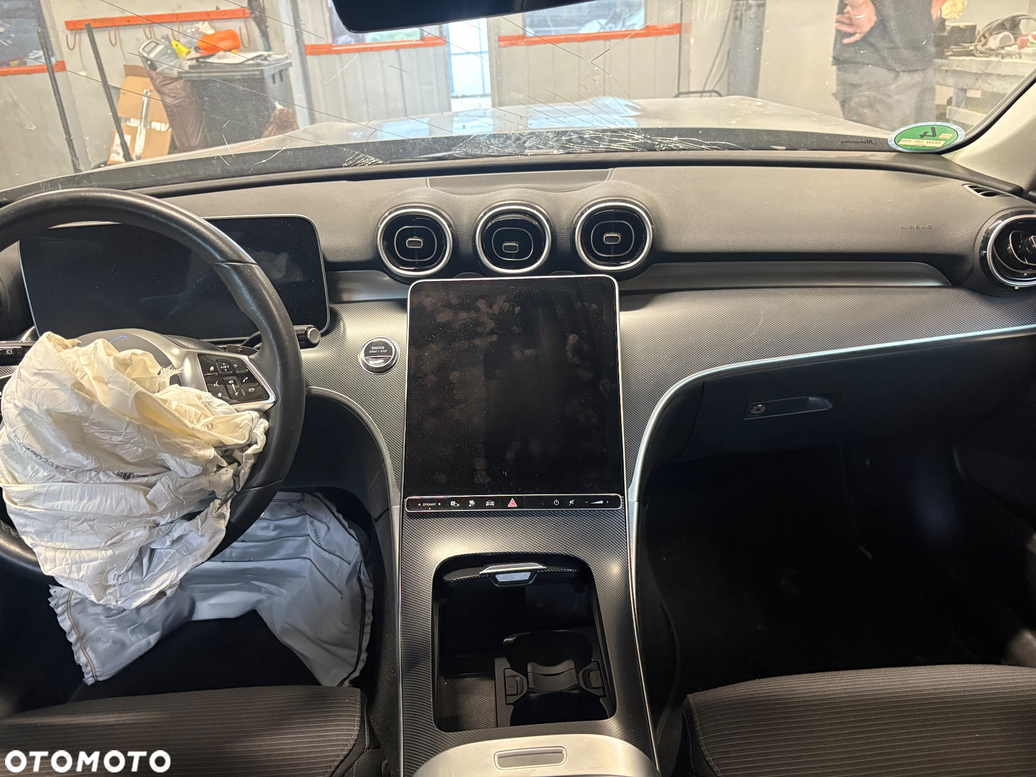 Mercedes-Benz Klasa C 300 e PHEV - 9