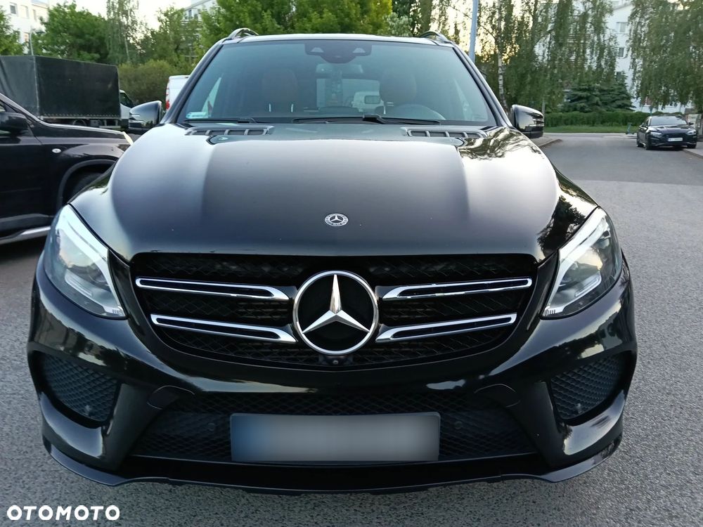 Mercedes-Benz GLE - 16