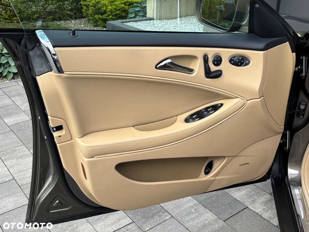 Mercedes-Benz CLS 320 CDI - 23