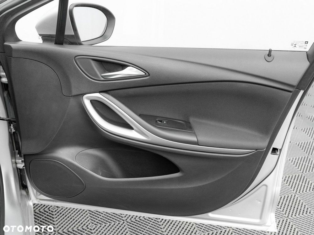 Opel Astra V 1.2 T Edition S&S - 31