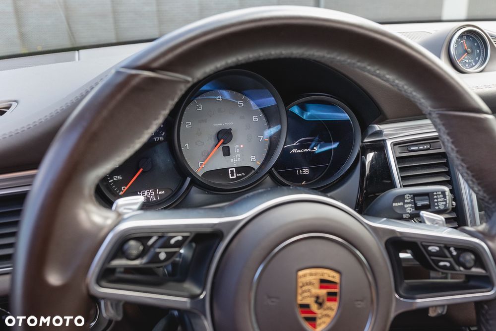 Porsche Macan - 21