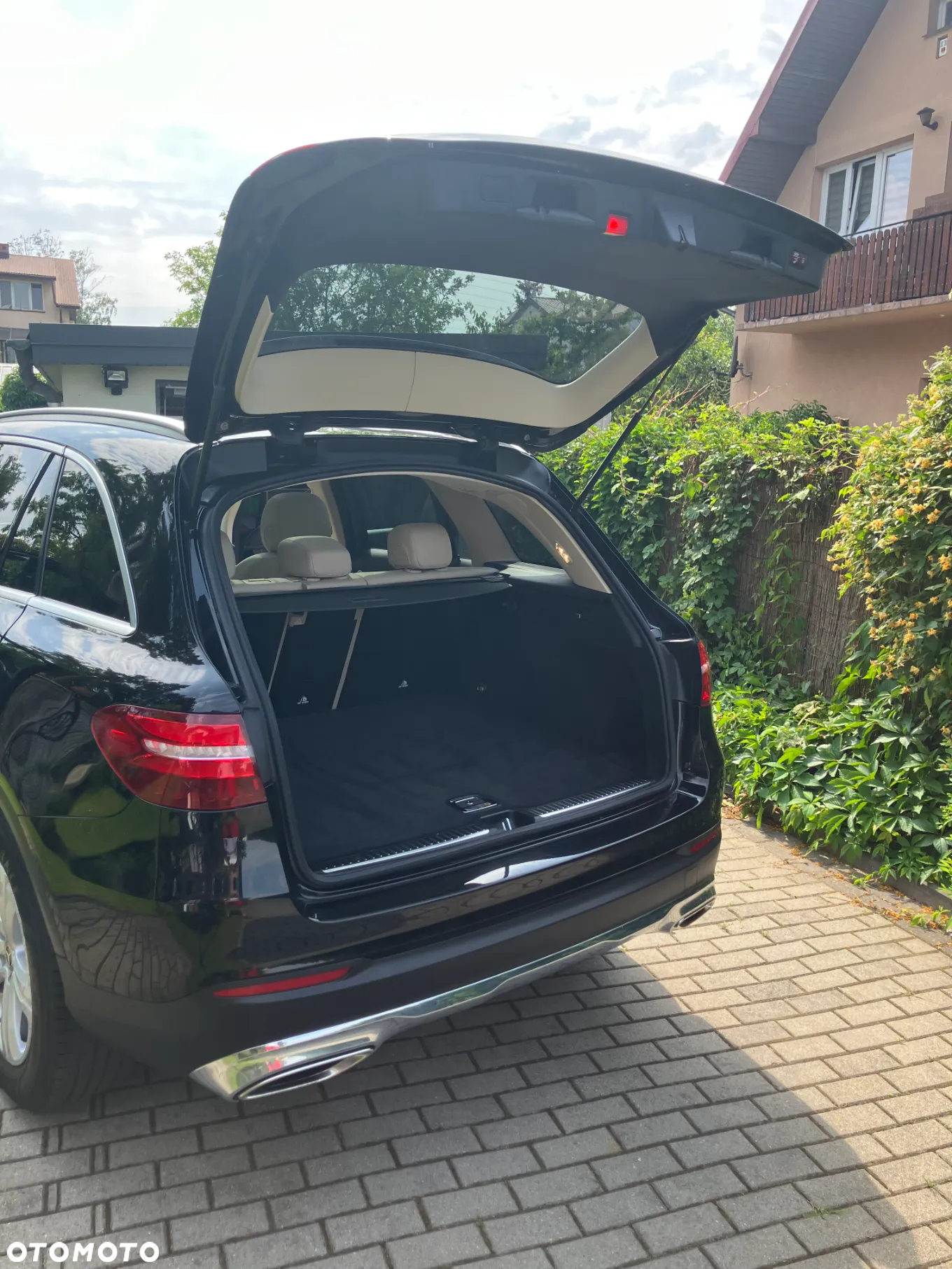 Mercedes-Benz GLC 300 4Matic 9G-TRONIC Exclusive - 17