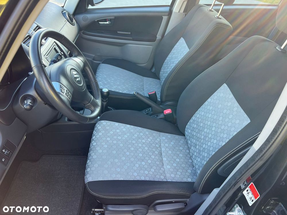 Suzuki SX4 1.6 Premium 4WD - 11