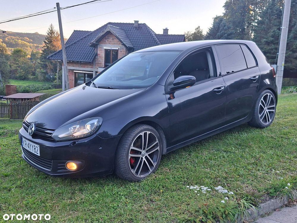 Volkswagen Golf - 1