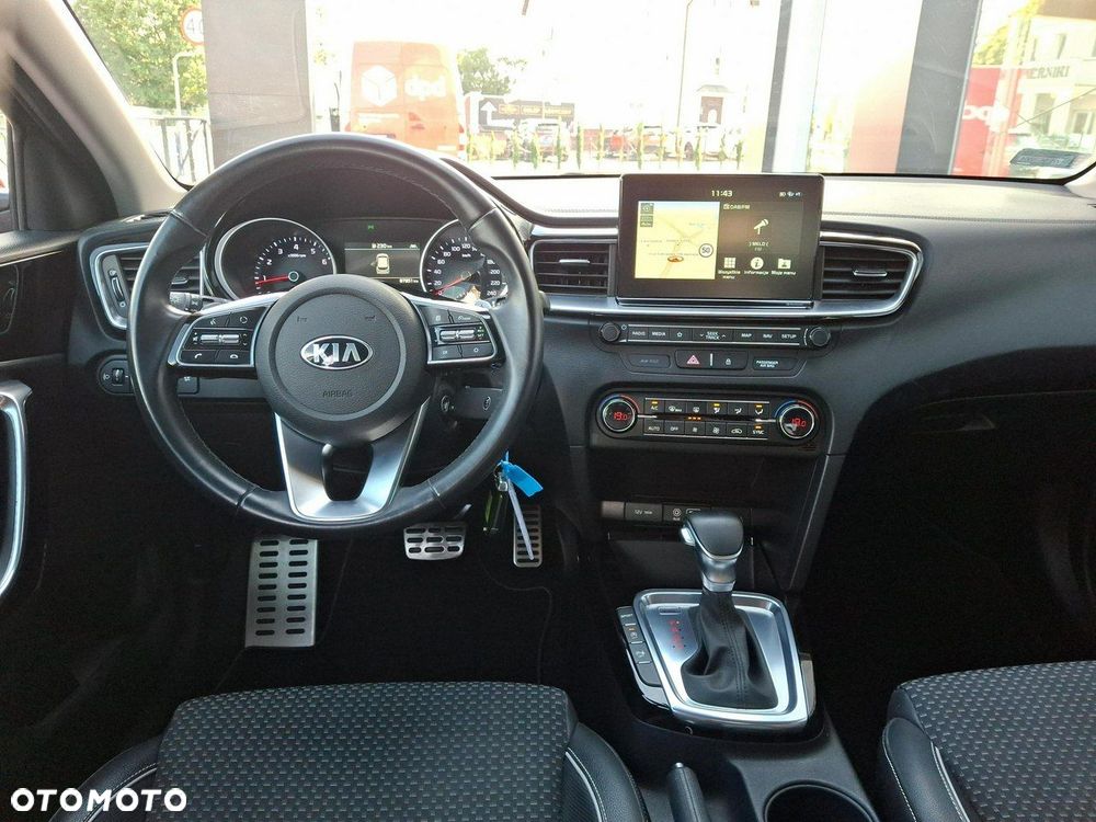 Kia Ceed 1.4 T-GDI L Business Line DCT - 13