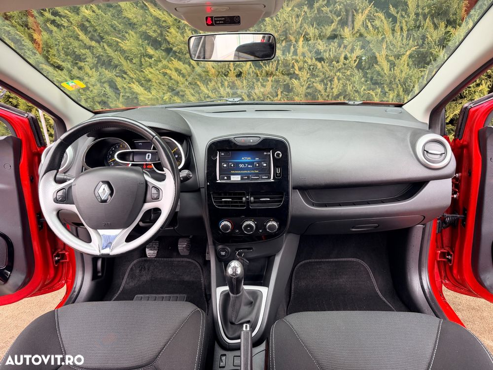 Renault Clio - 8