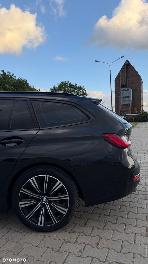 BMW Seria 3 320d Sport Line Shadow sport - 8