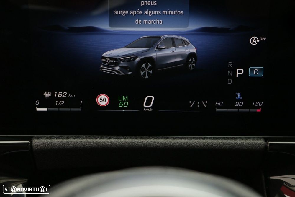 Mercedes-Benz GLA 180 - 44