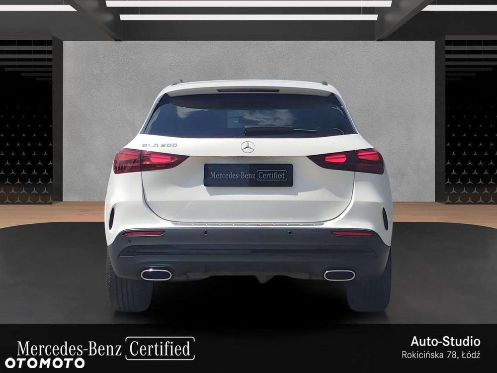 Mercedes-Benz GLA - 6