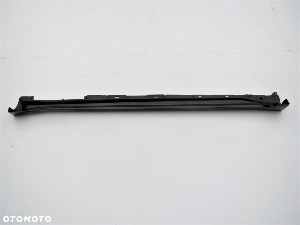 TOYOTA AVENSIS 3 T27 2008 - 2015 próg LISTWA L OE - 1