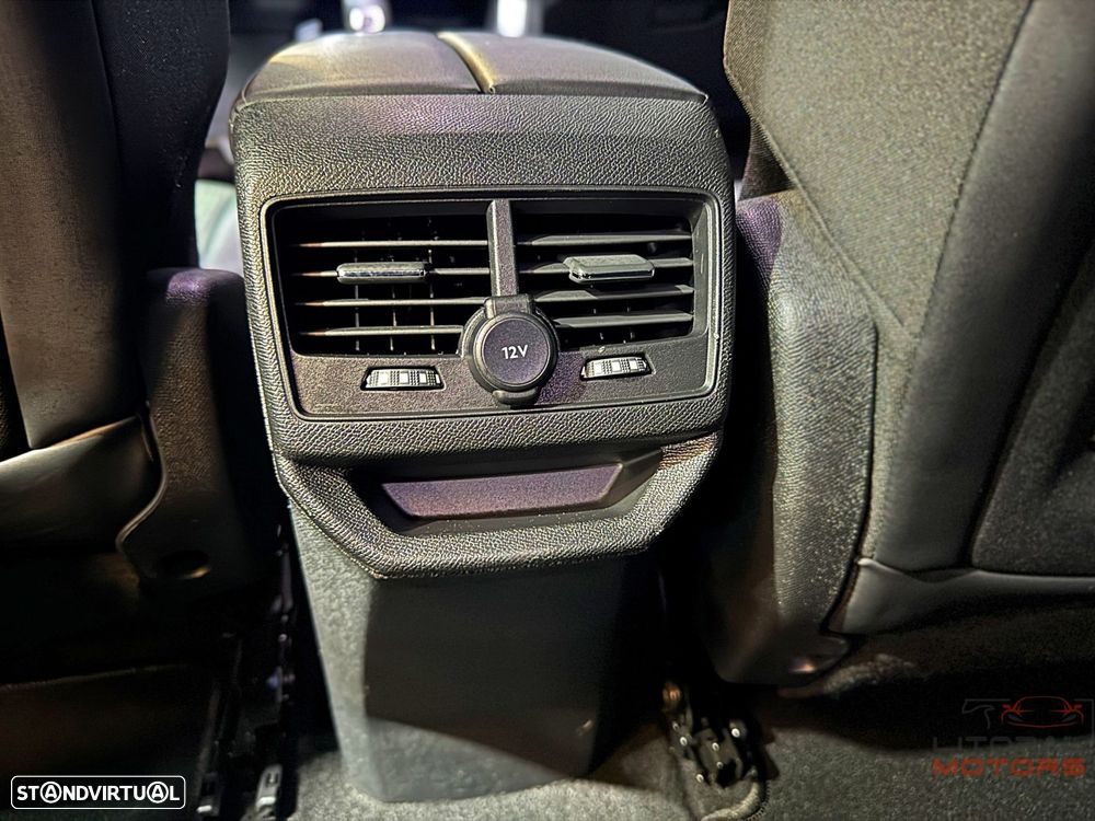Peugeot 3008 1.2 PureTech Allure Pack EAT8 - 38