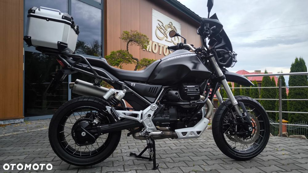 Moto Guzzi V85 - 10