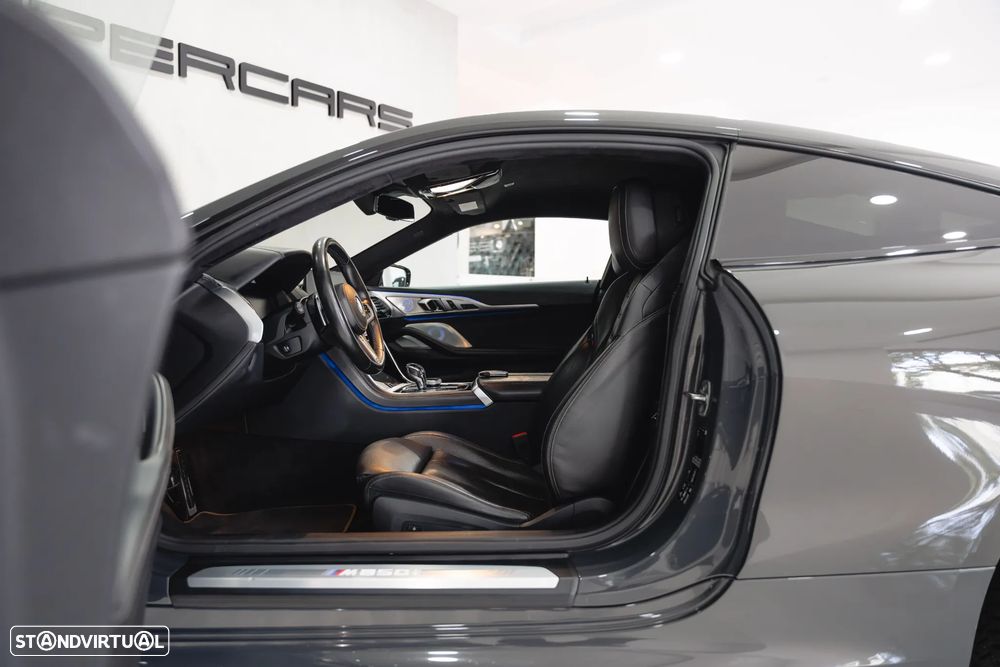 BMW M850i xDrive - 26