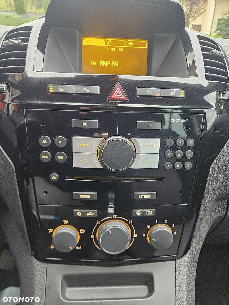 Opel Zafira - 27