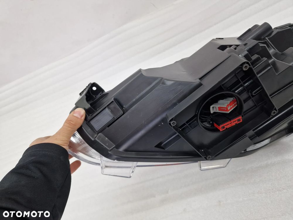 FORD FIESTA MK8 17- PRAWA LAMPA PRZEDNIA PRZÓD FULL LED , NR H1BB-13E014-AE , NR AUKCJI LA620 - 12