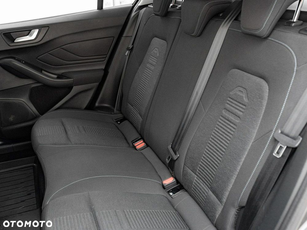Ford Focus 1.0 EcoBoost Active - 27