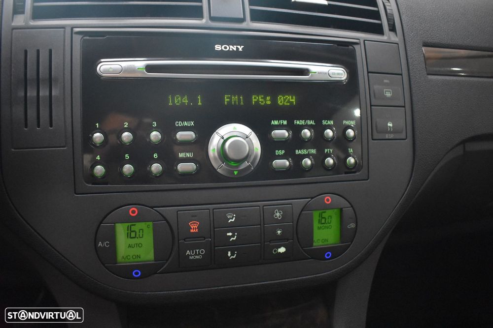 Ford Focus C-Max 1.6 TDCi Ghia - 30