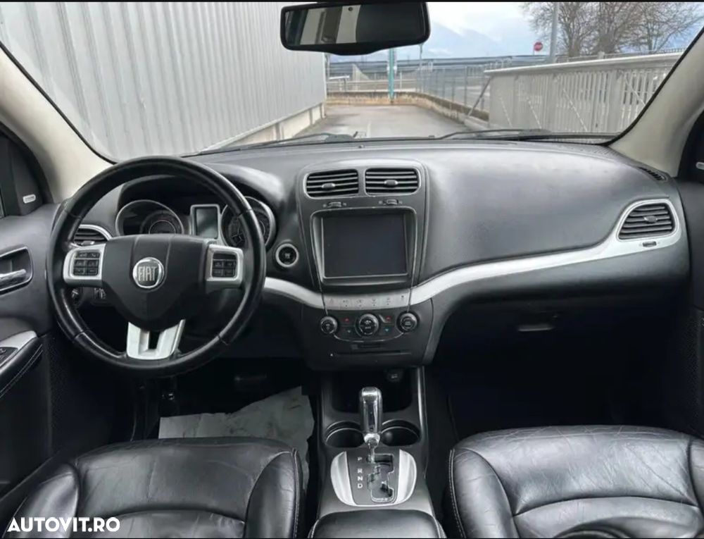 Fiat Freemont 2.0 Mjet AT AWD Lounge - 11