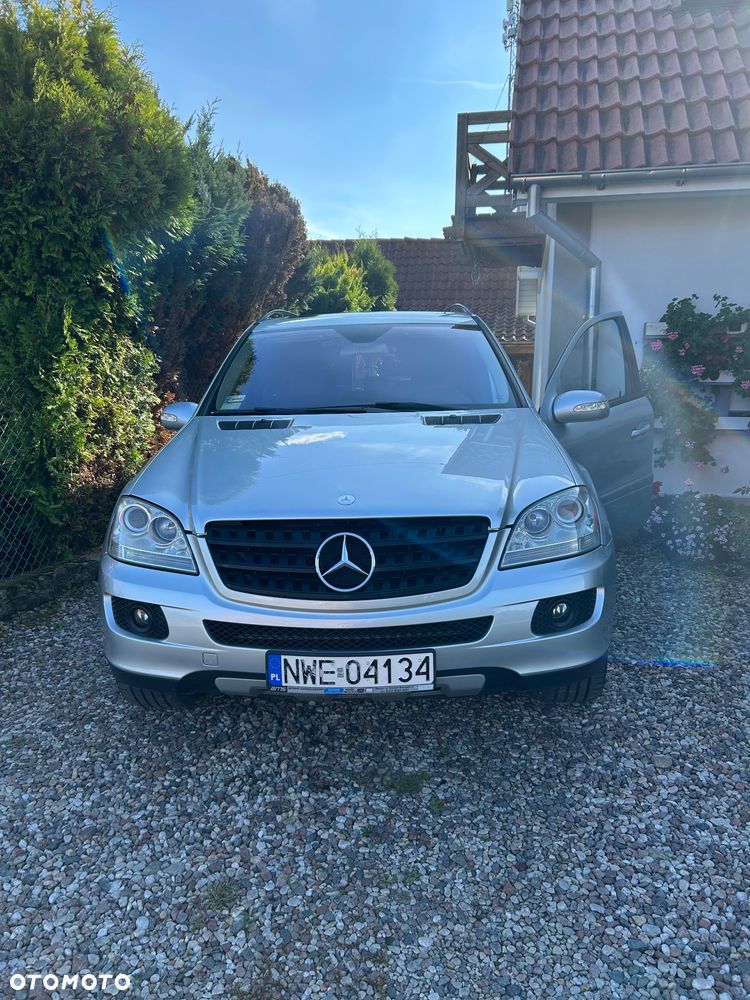 Mercedes-Benz ML 350 4-Matic - 1
