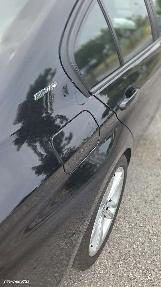 BMW 330 e iPerformance - 14