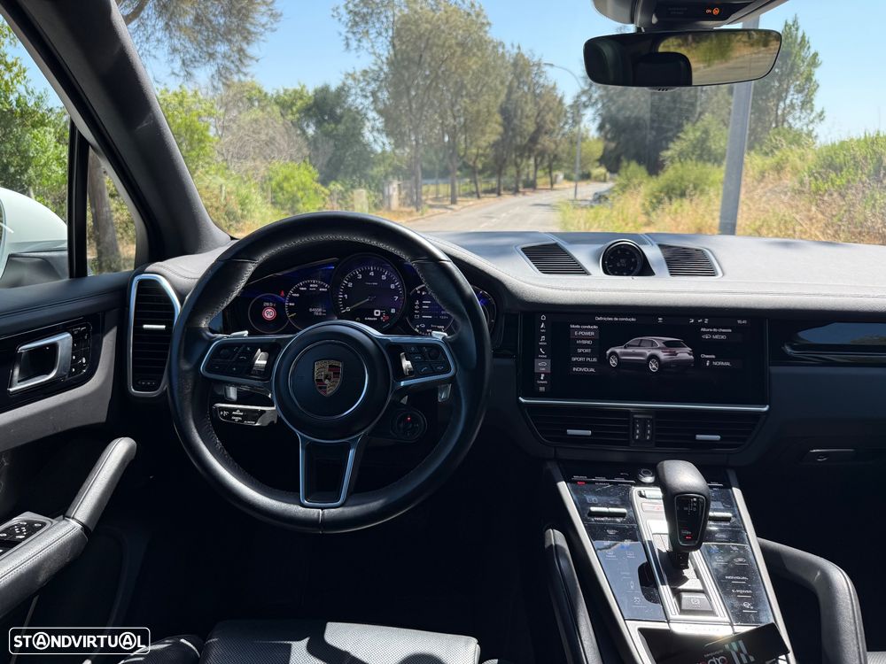 Porsche Cayenne E-Hybrid Tiptronic S - 27
