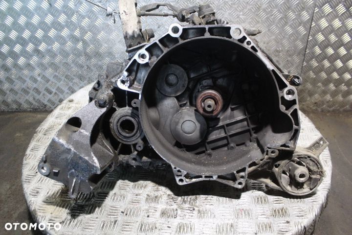 SKRZYNIA BIEGÓW OPEL SIGNUM 2.0 - 1