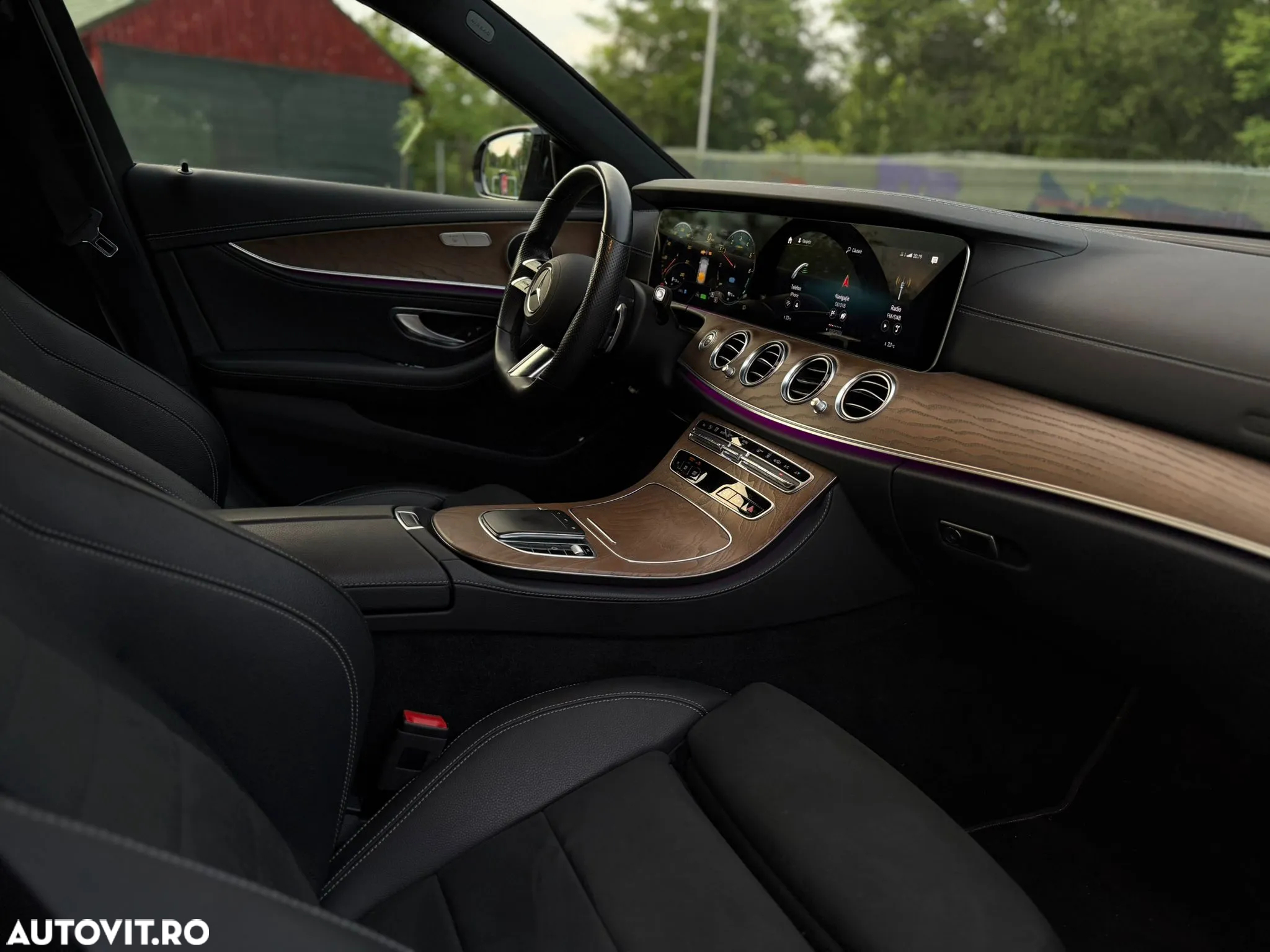 Mercedes-Benz E - 22