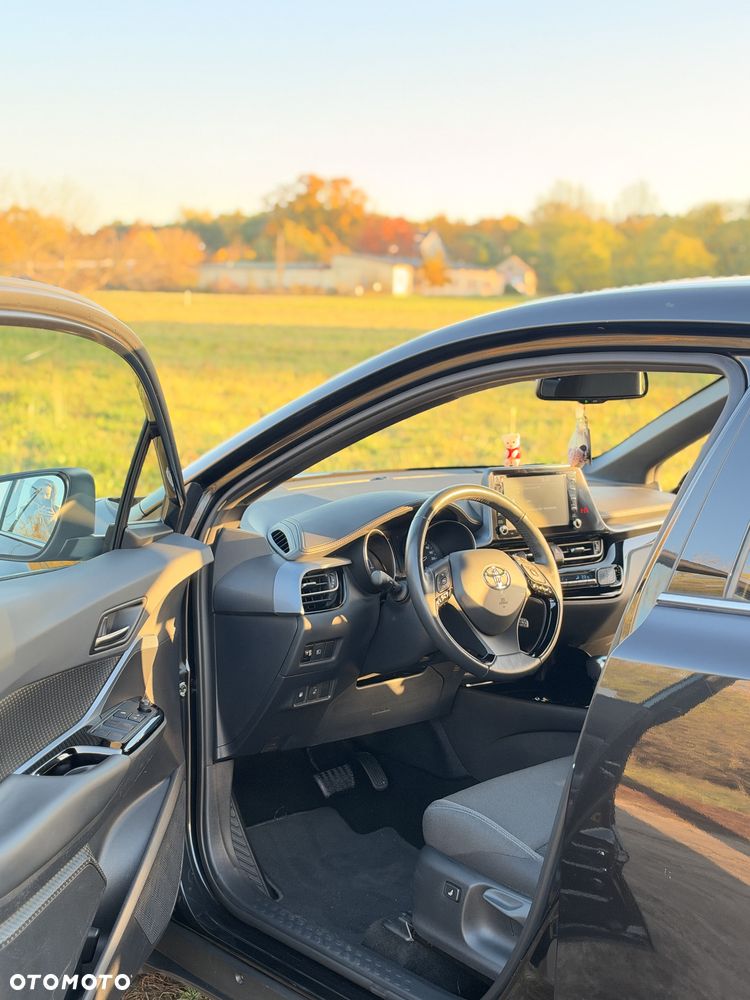 Toyota C-Hr 2021 photo 4
