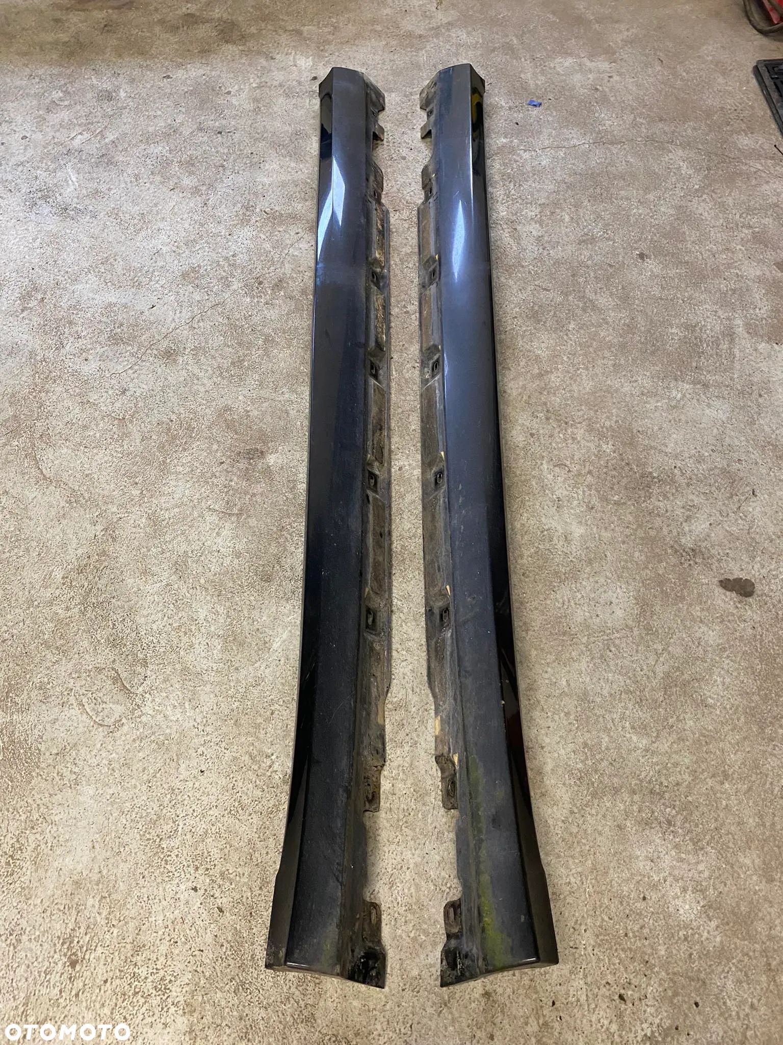 MERCEDES W251 LISTWA PROGOWA PRAWA LEWA C197 A2516980754 - 1