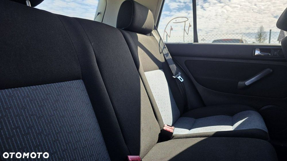 Volkswagen Golf - 13