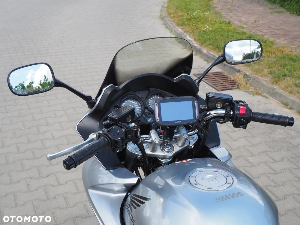Honda CBF - 28