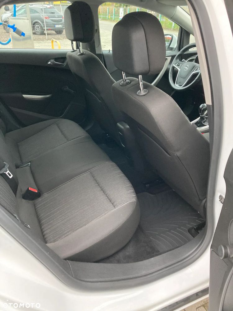 Opel Astra 1.4 EcoFLEX Cosmo - 11