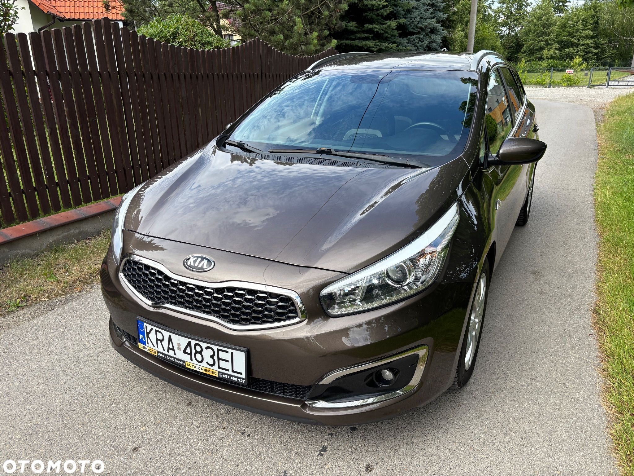 Kia Ceed - 1
