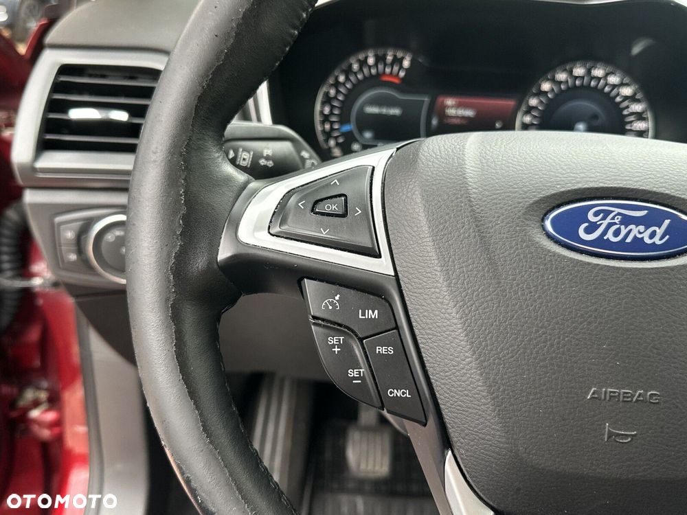Ford Mondeo - 25