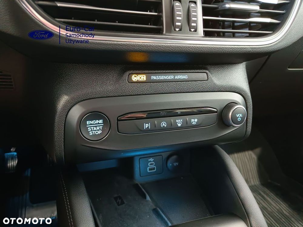 Ford Focus 1.0 EcoBoost mHEV Active X - 26