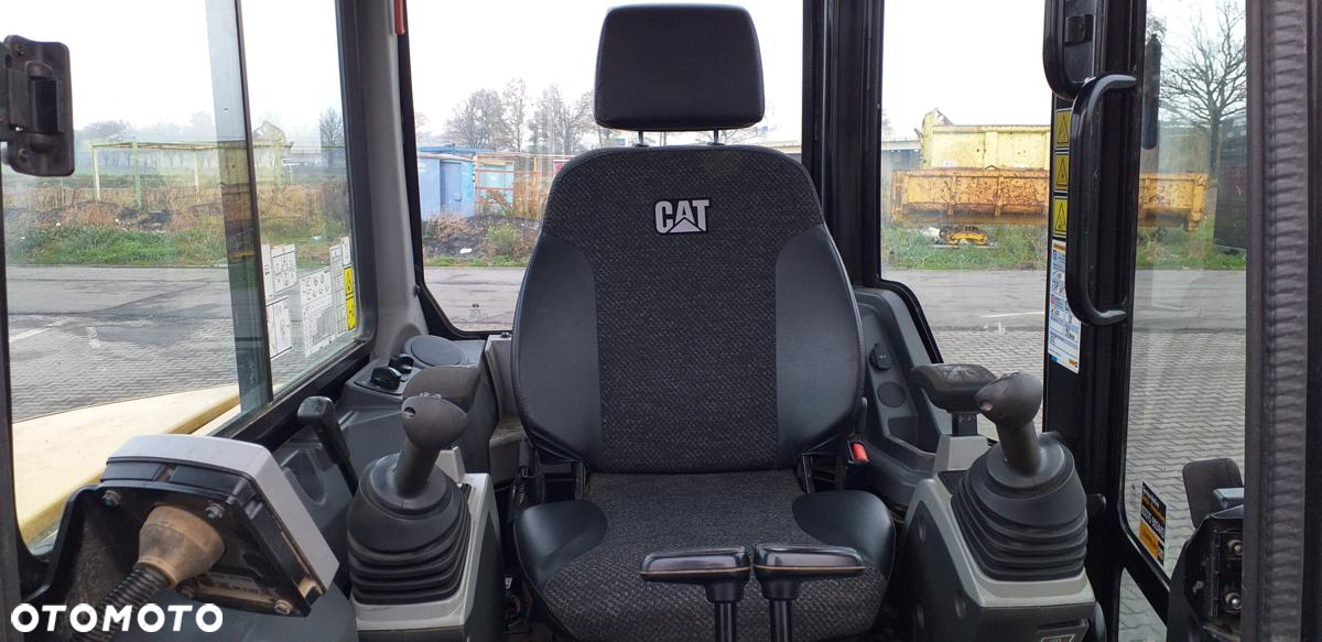 Caterpillar Minikoparka gąsienicowa CATERPILLAR 305.5 E2 CR - 28