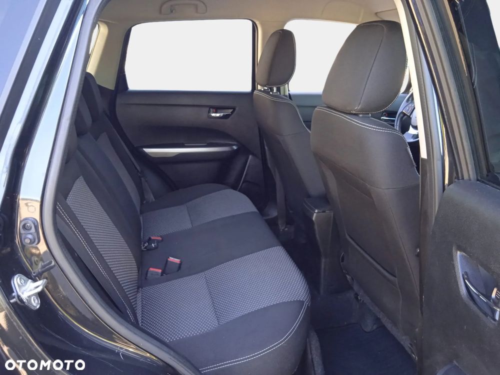 Suzuki Vitara 1.0 Boosterjet Premium 2WD - 30