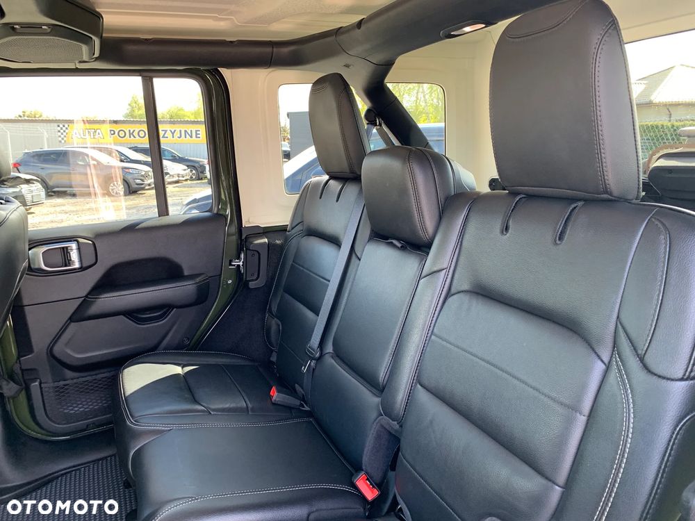 Jeep Wrangler Unlimited 3.6 Automatik Sahara - 21
