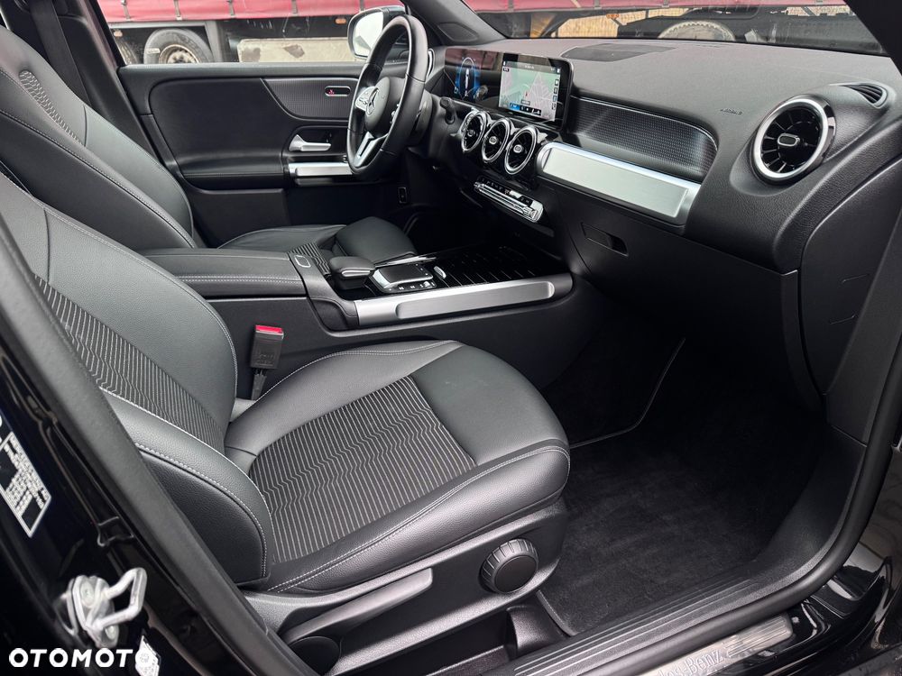 Mercedes-Benz GLB 200 d 8G-DCT Progressive Advanced - 21