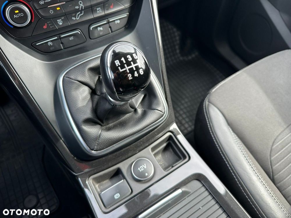 Ford Kuga - 24