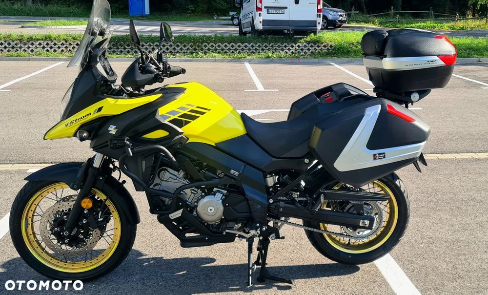 Suzuki V-STROM - 8