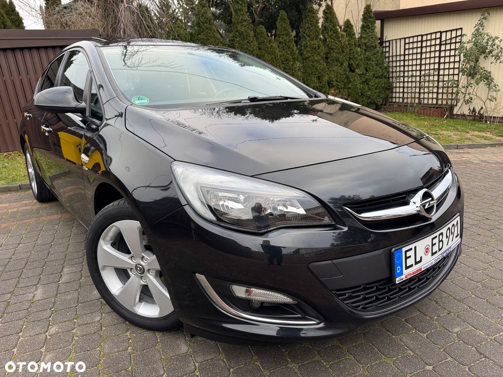 Opel Astra 1.6 Edition Sport - 2